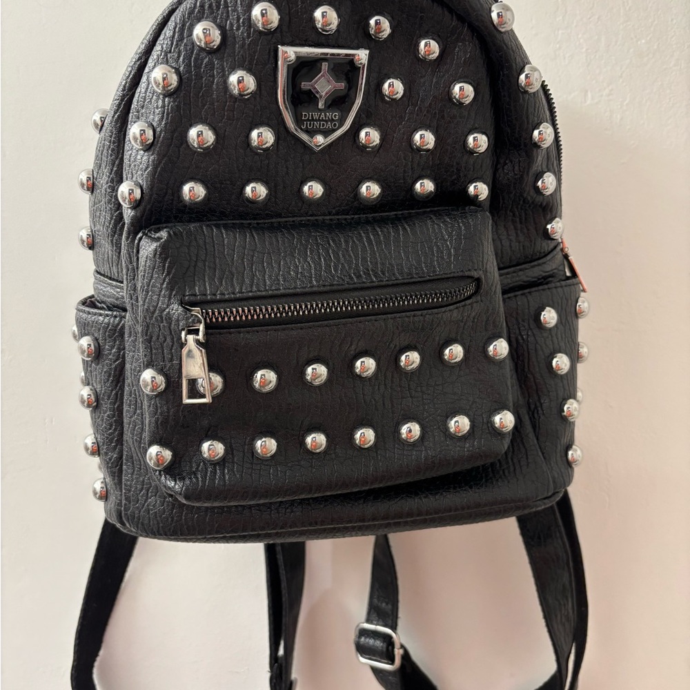 Diwang Jundao Black Studded Backpack with Silver Accents